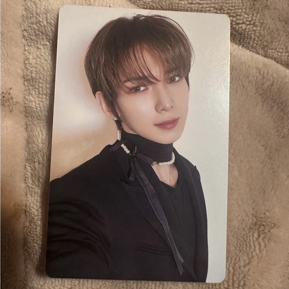 ATEEZ Golden Hour Part 2  US Exclusive Pearl Version Yeosang Official Photocard